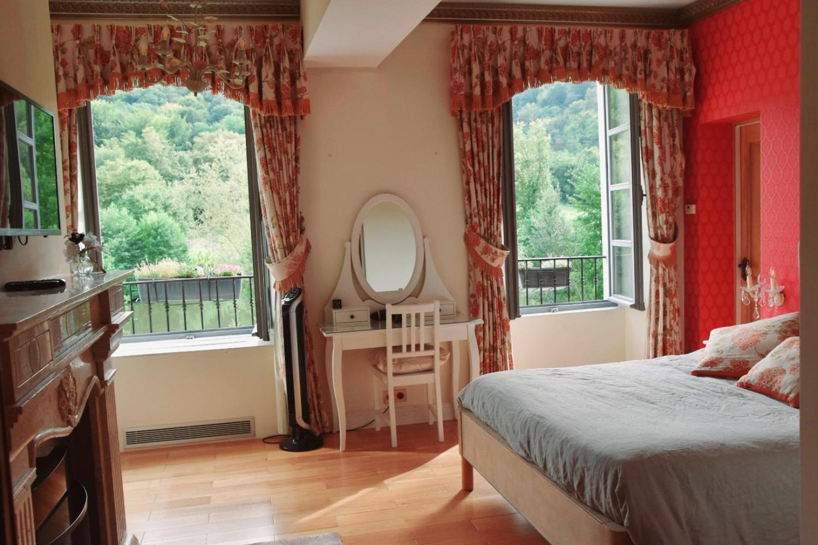 Chateau Roquehort Avec Ev Recharge Point 22Kw Monein Exteriér fotografie